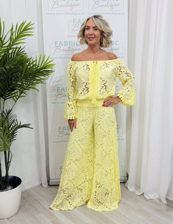 Evie Lace style 2 piece trouser suit Yellow